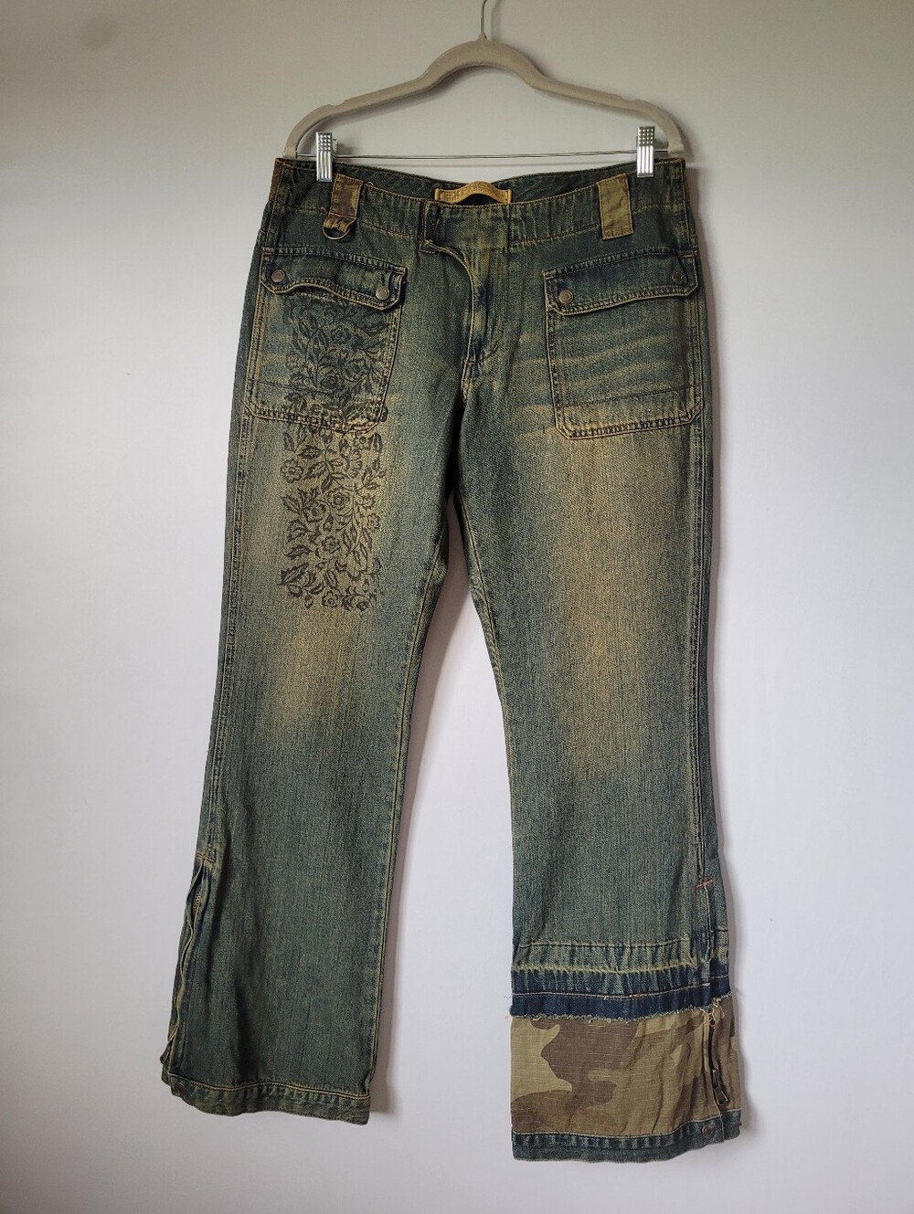 Express Women's Vintage Jeans with Camo & Floral Embellishments